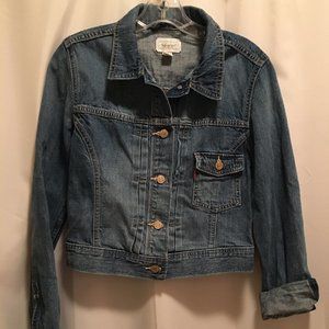Blue Denim  Levi's Jean Jacket - M